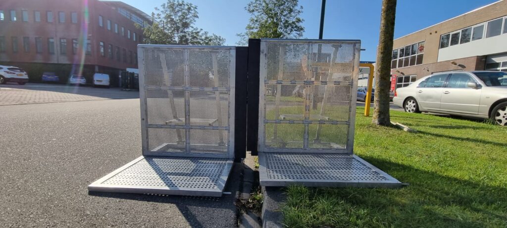G1 Riser MOJO barrier G1 curb riser | MOJO Rental All Areas